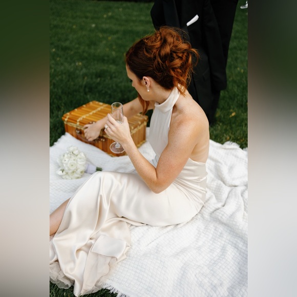 Alice + Olivia - RYN SLIT TULLE PANEL MAXI DRESS - Size 10 - Picture 2 of 9